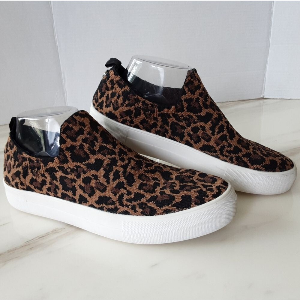 STEVE MADDEN Leopard Print Knit Slip-On Sneakers Sz 9.5